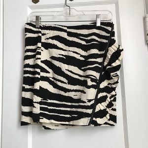 Free People Ruffle Babe Mini Skirt, NWT, Size 6